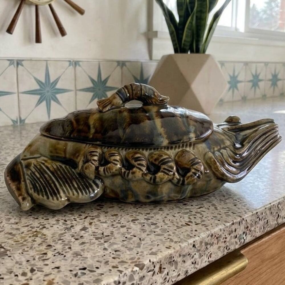 Vintage Mid Century Modern Ceramic Shrimp Casserole Dish Bowl Lid 13x7 MCM